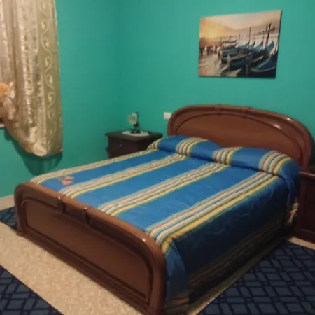 Alojamento de Acomodação e Pequeno-almoço Santa Lucia 3*